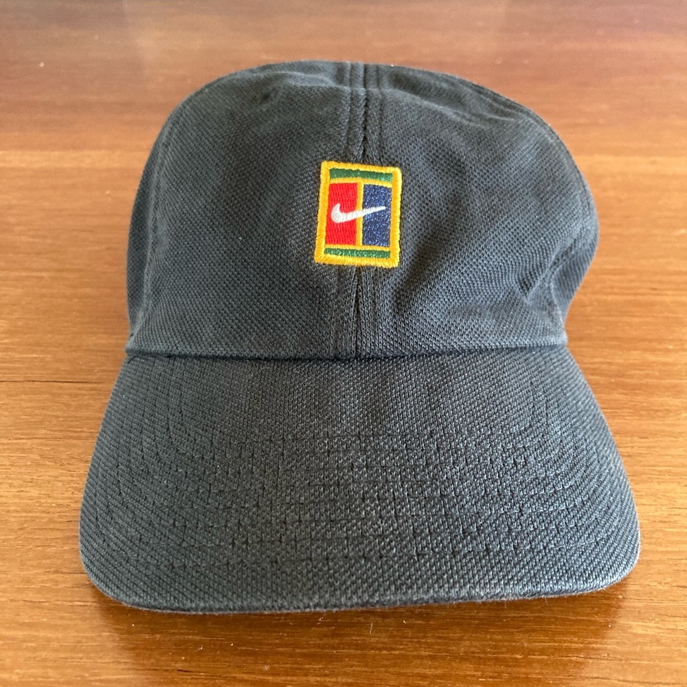 Nike Black Cap with Centre Court Multicolor Logo